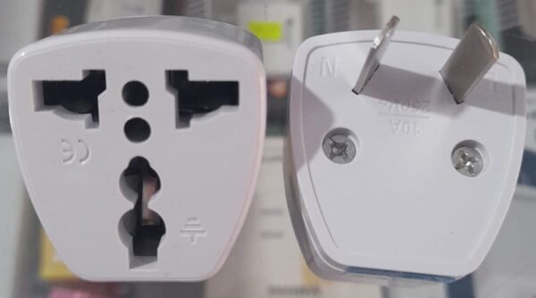 Adaptador para enchufe universal